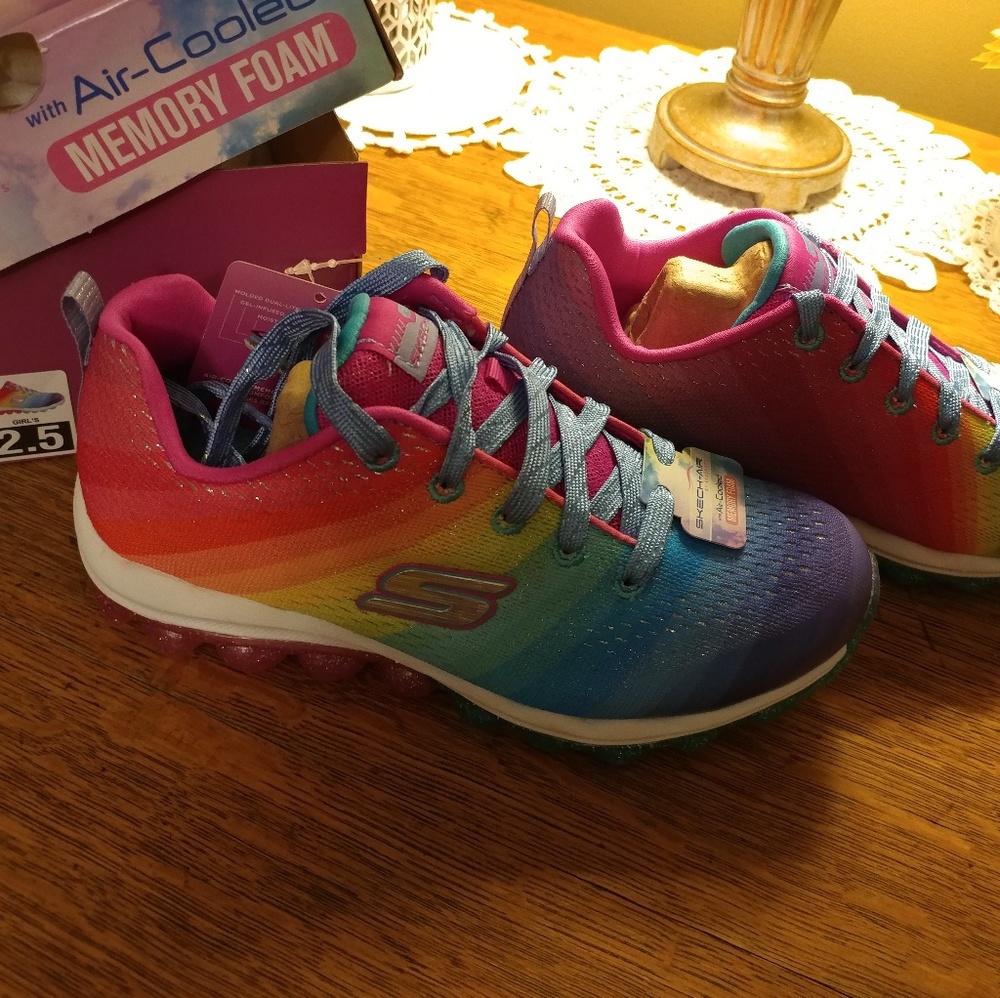 Skechers shoes